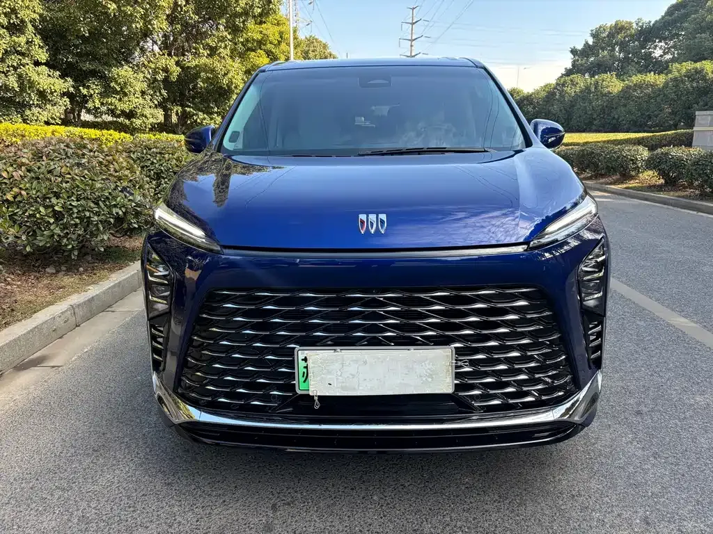 Buick GL8 Hybrid — фото 2
