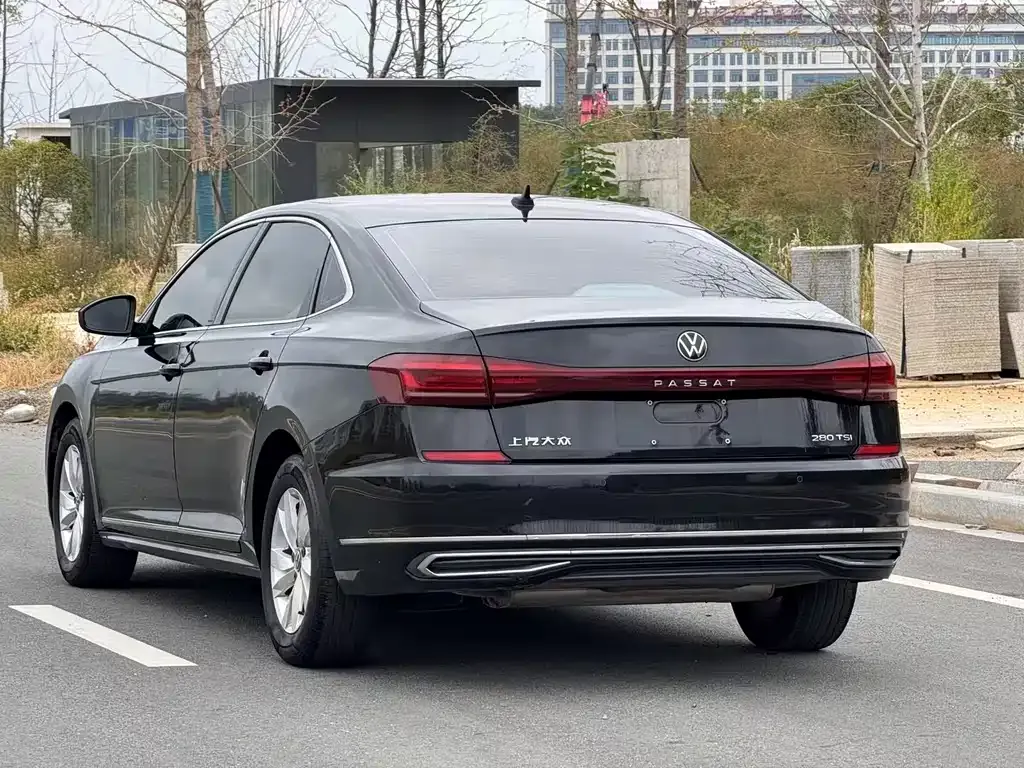 Volkswagen Passat — фото 4