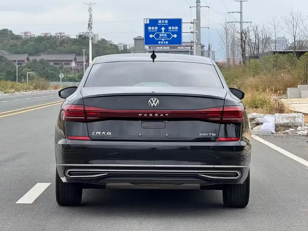 Volkswagen Passat — фото 5