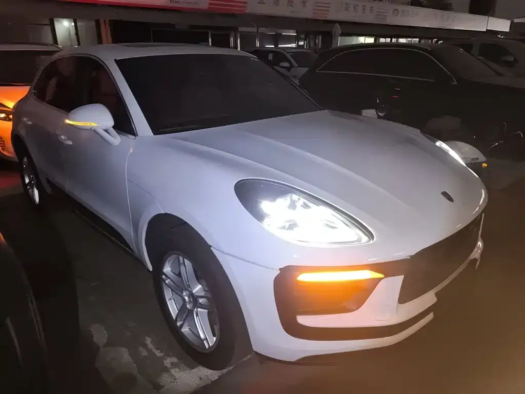 Porsche Macan — фото 4