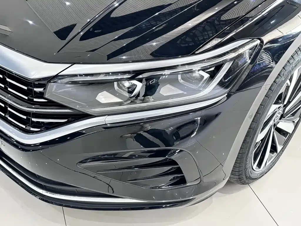 Volkswagen Passat — фото 3