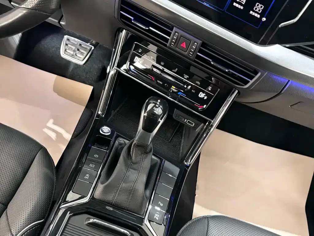 Volkswagen Passat — фото 5