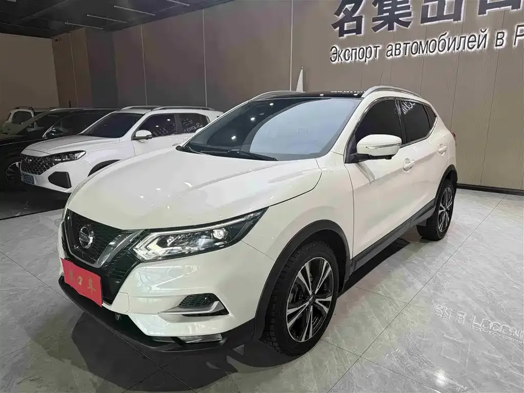 Nissan Qashqai — фото 1