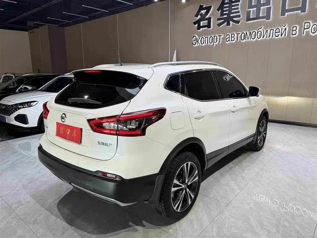 Nissan Qashqai — фото 4