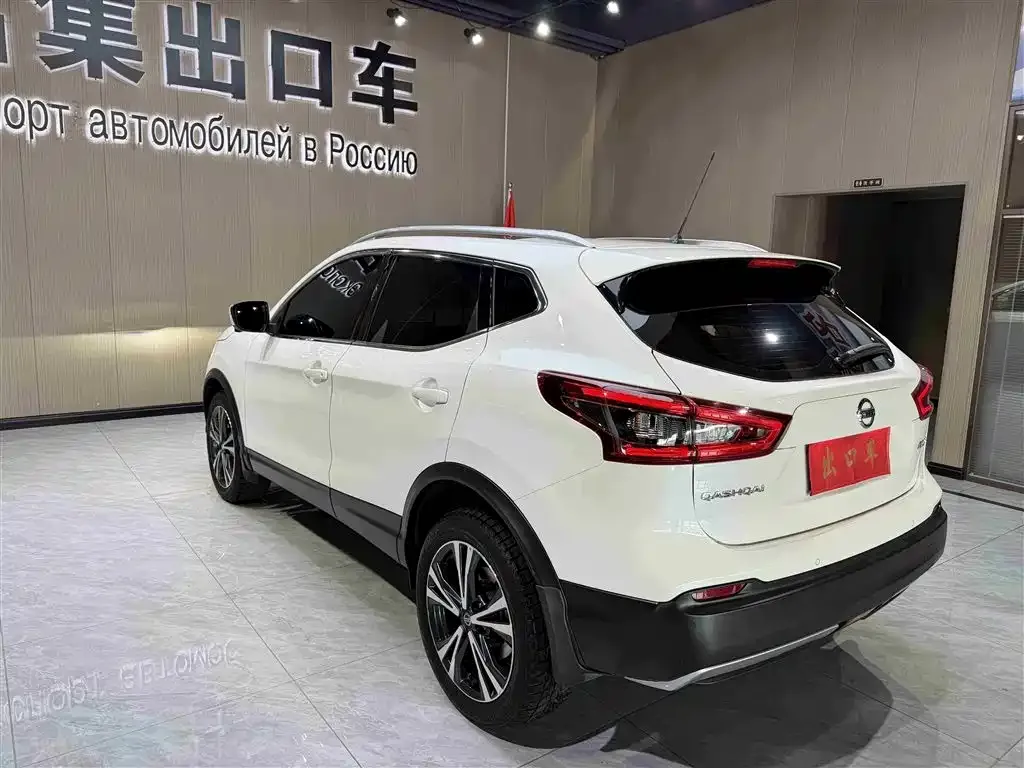 Nissan Qashqai — фото 6