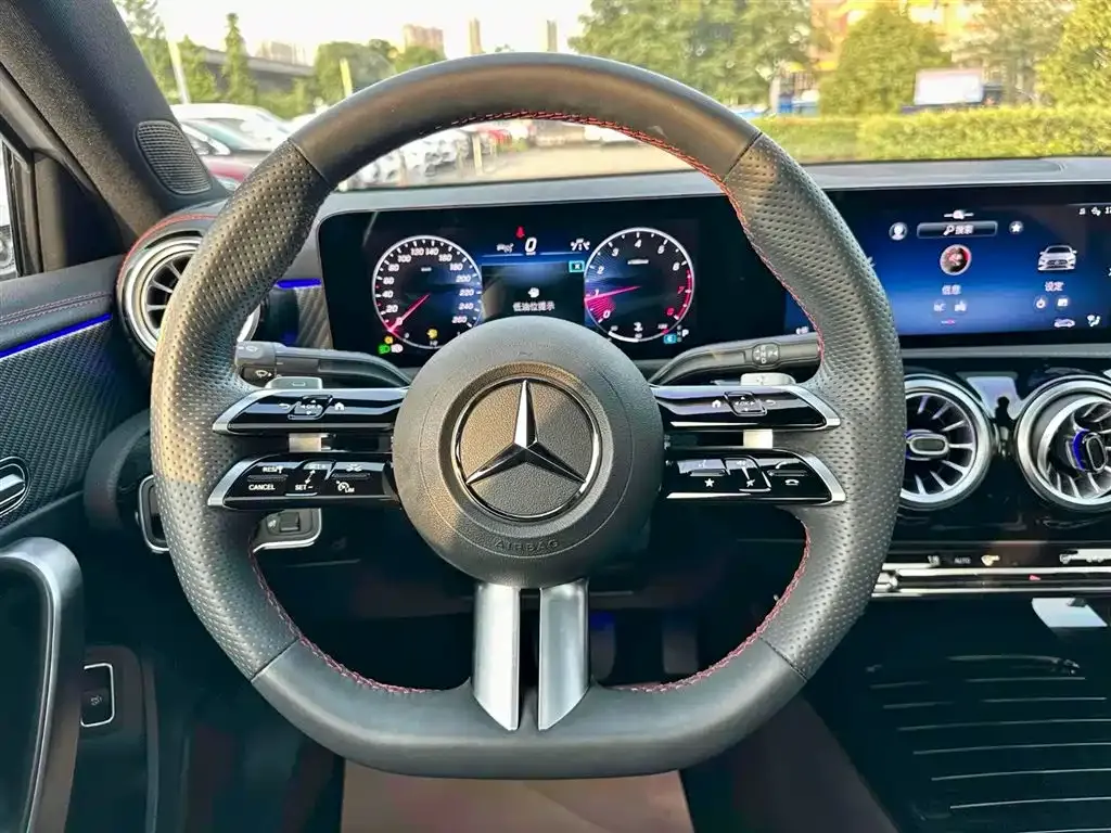 Mercedes-Benz A-Class — фото 10