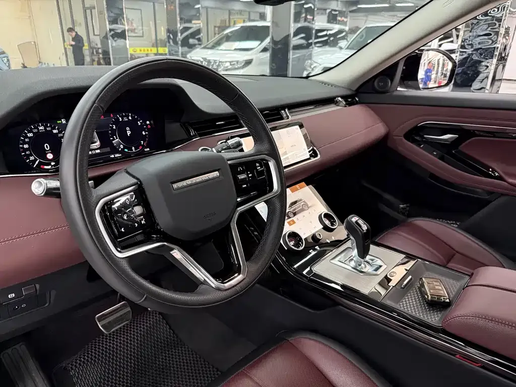 Land Rover Evoque — фото 6