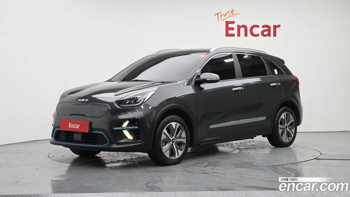 Kia Niro — фото 1