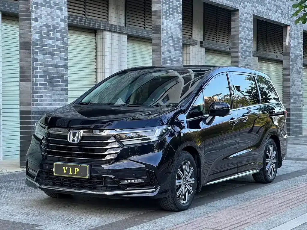 Honda Odyssey — фото 1