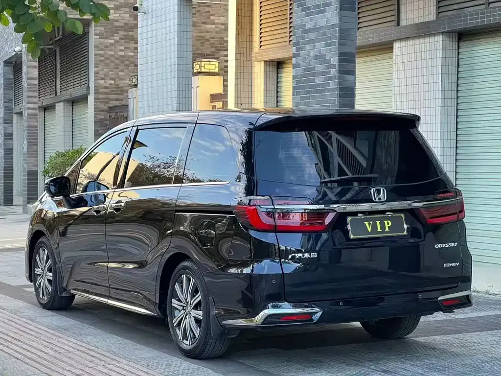 Honda Odyssey — фото 4