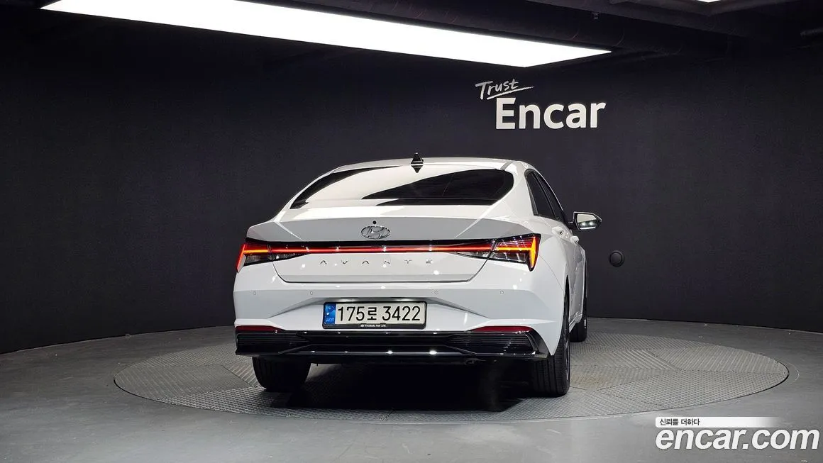 Hyundai AVANTE — фото 4