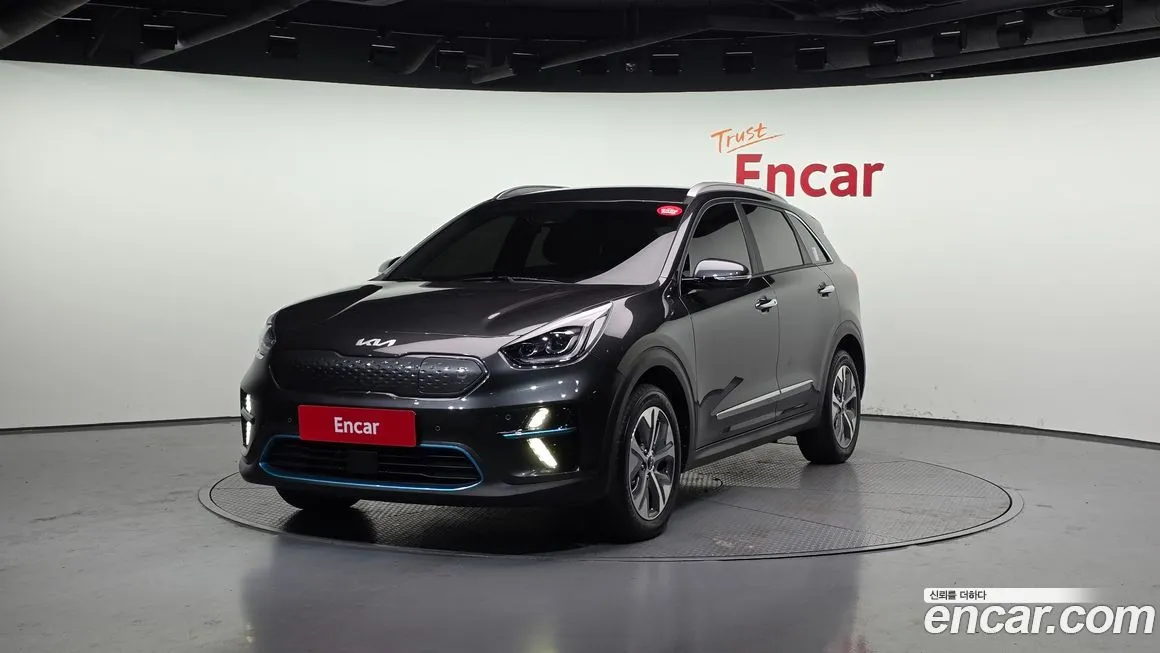 Kia Niro — фото 1