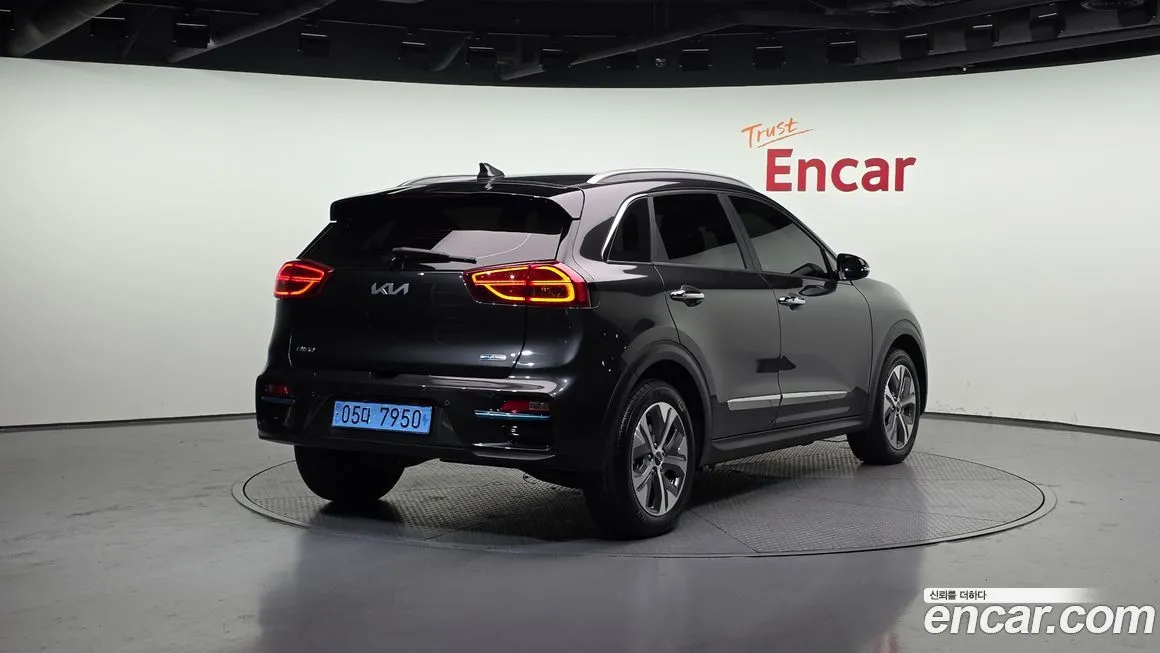 Kia Niro — фото 2