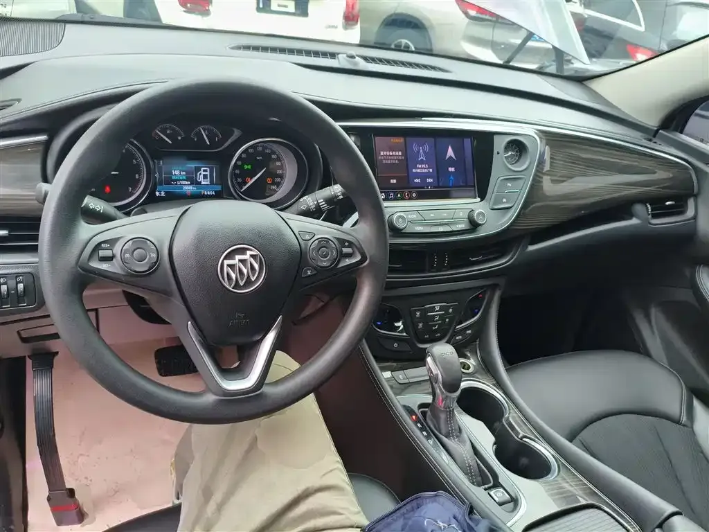 Buick Envision Plus — фото 10