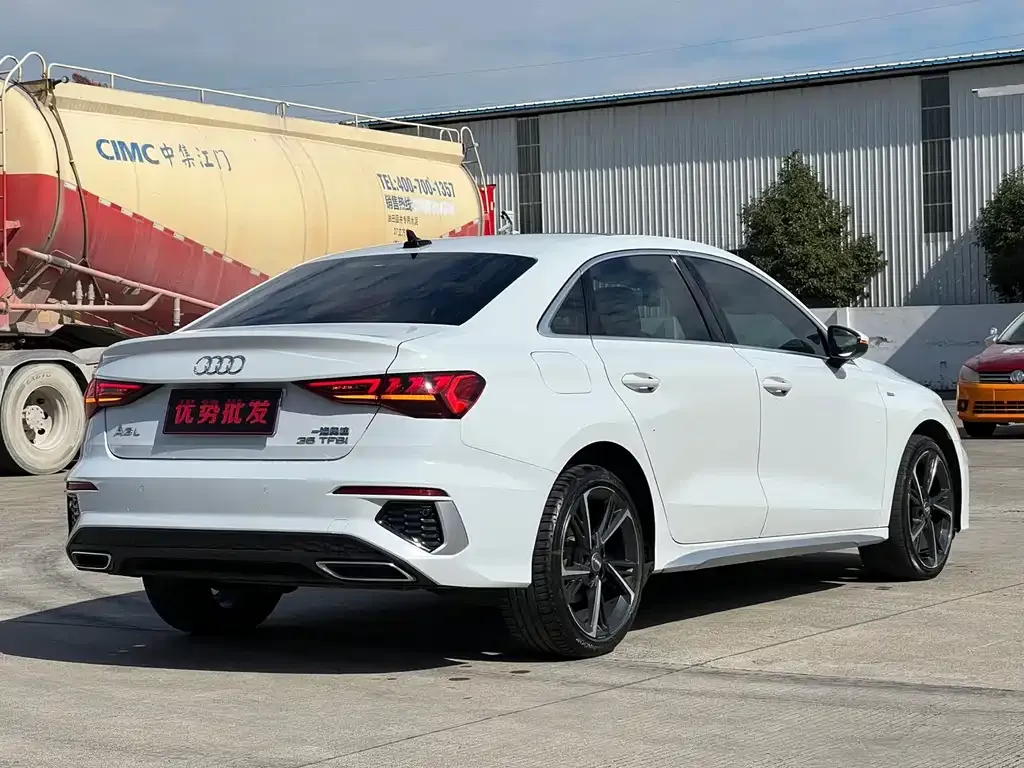 Audi A3 — фото 9