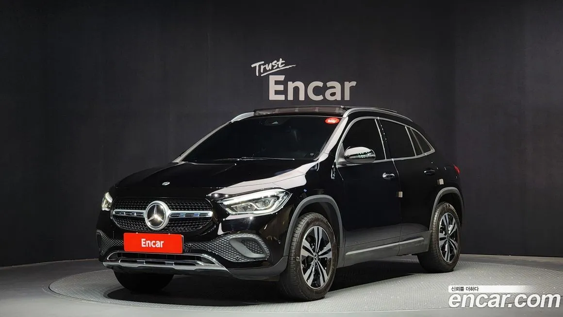 Mercedes-Benz GLA-Class — фото 1