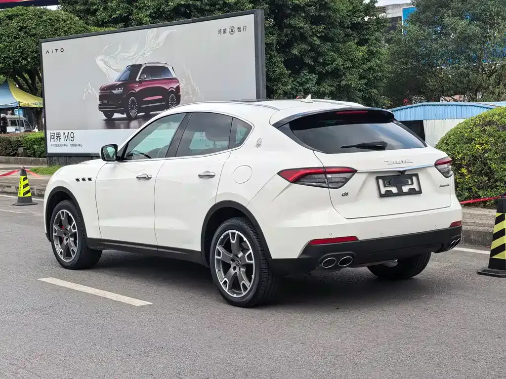 Maserati Levante — фото 5