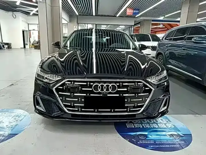 Audi A7L — фото 2