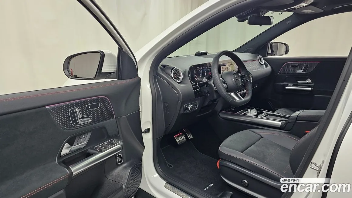 Mercedes-Benz GLA-Class — фото 10