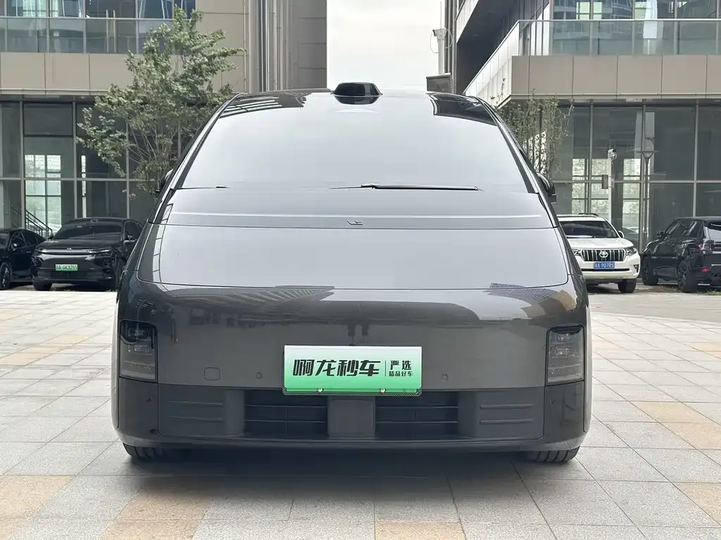 Li Auto MEGA — фото 2