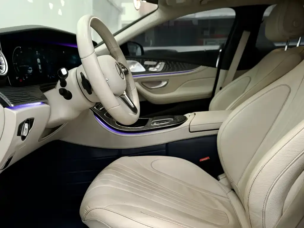 Mercedes-Benz CLS — фото 10