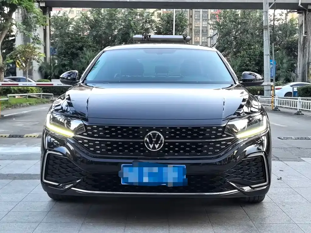 Volkswagen Passat — фото 2