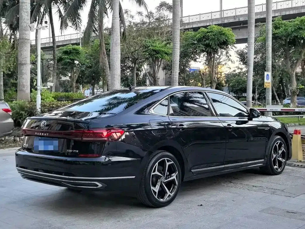 Volkswagen Passat — фото 9