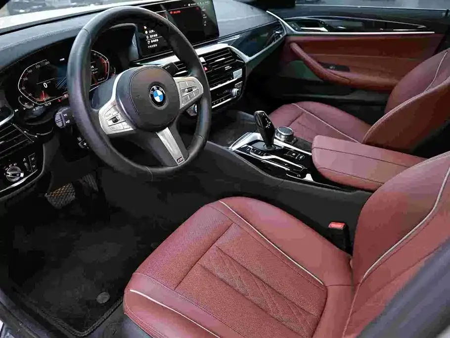 BMW 5 Series — фото 7