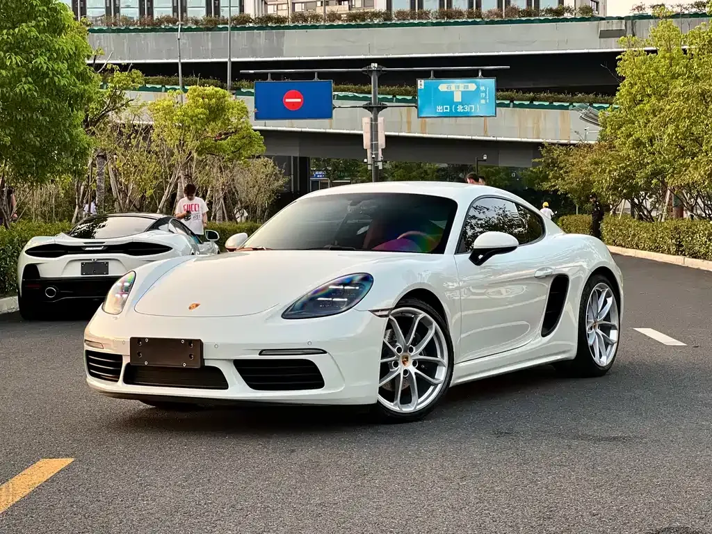 Porsche 718 — фото 1