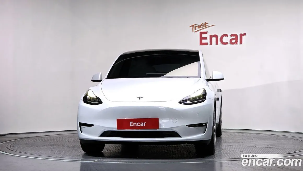 Tesla Model Y — фото 3