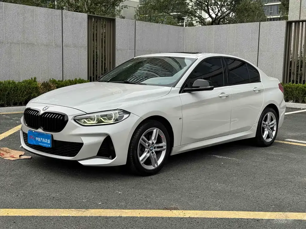 BMW 1 Series — фото 1