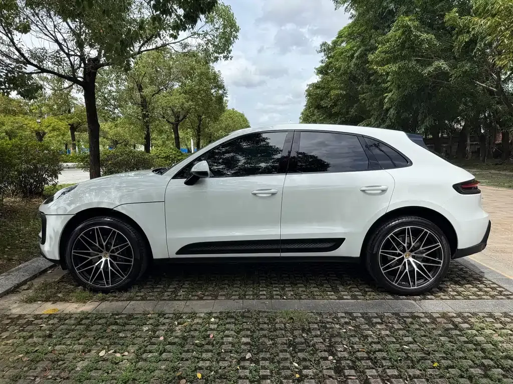 Porsche Macan — фото 5
