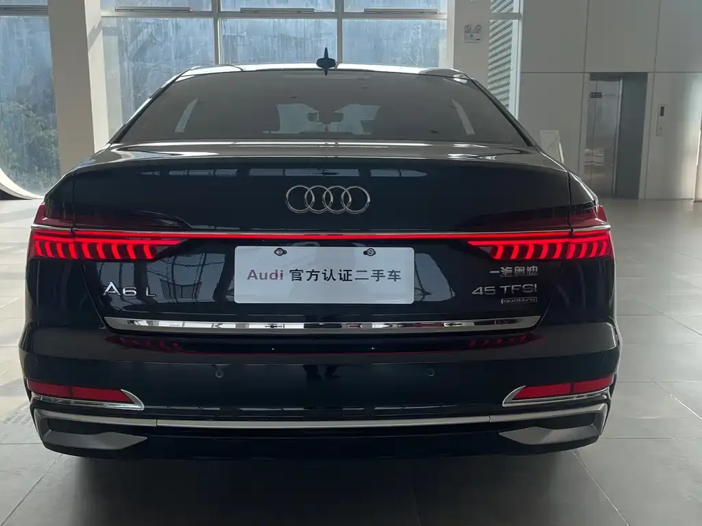 Audi A6L — фото 5