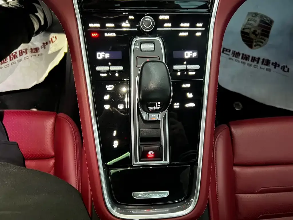 Porsche Panamera — фото 10