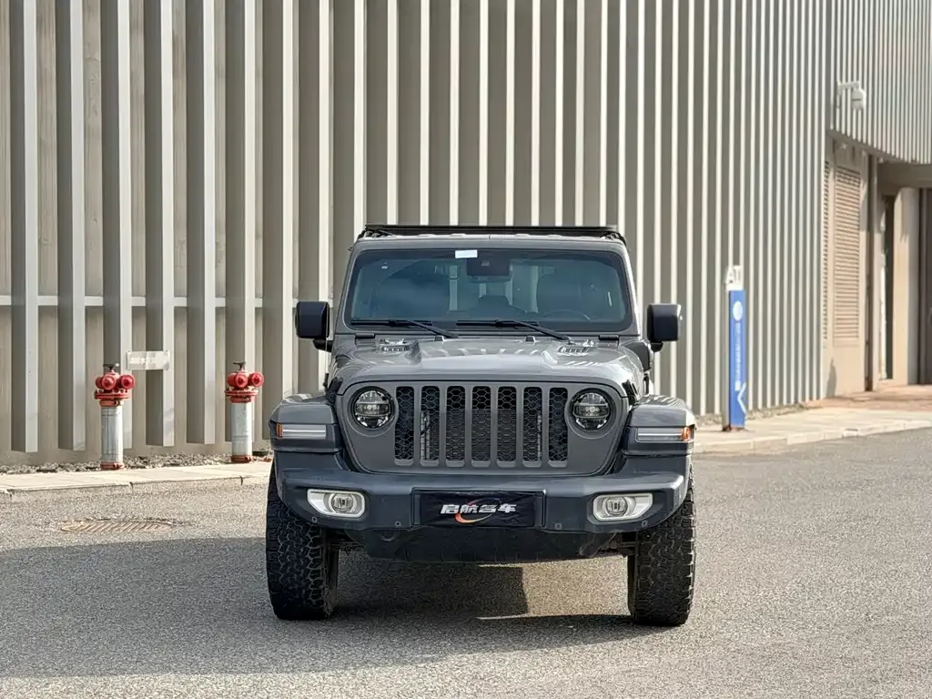Jeep Wrangler PHEV — фото 2