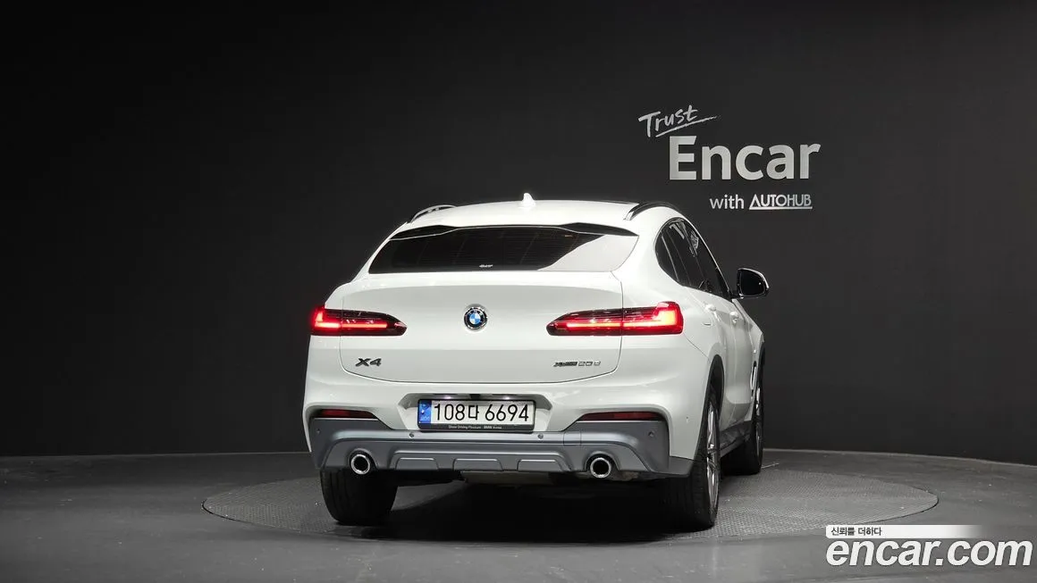 BMW X4 — фото 4