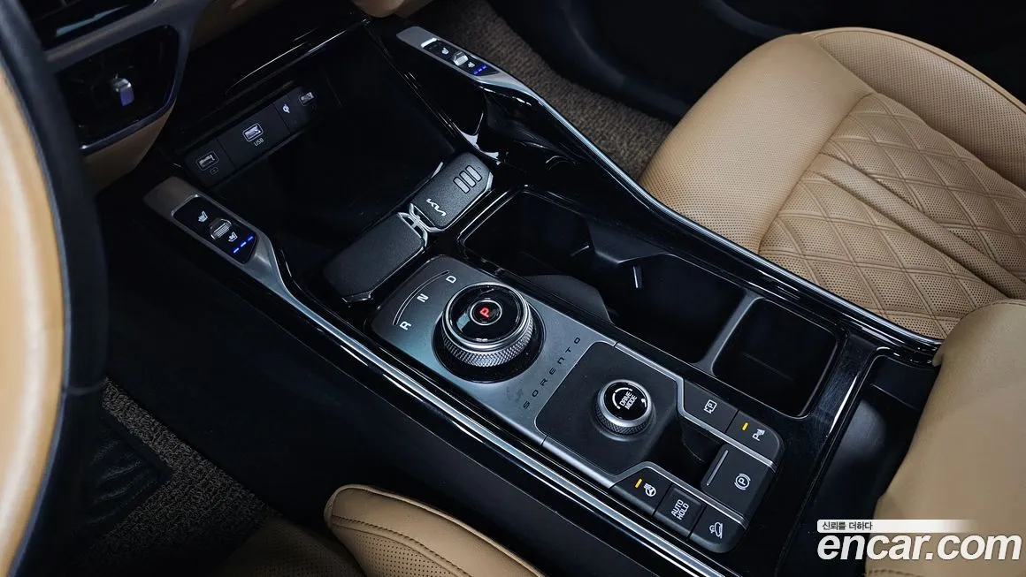 Kia Sorento — фото 9