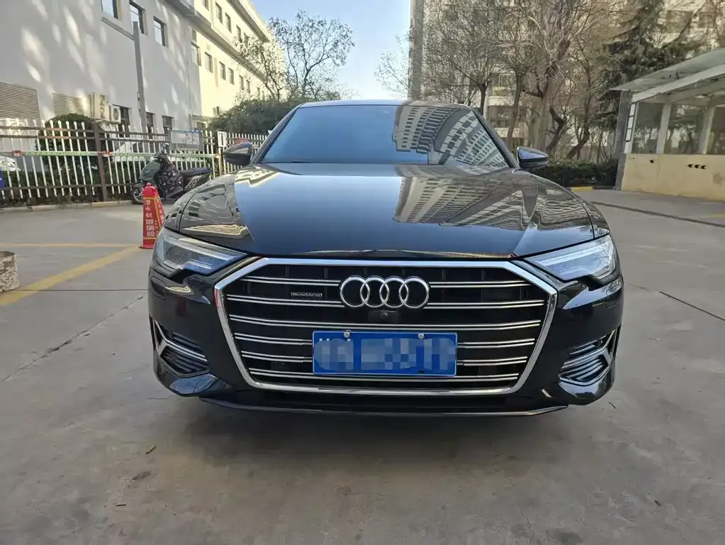 Audi A6L — фото 2