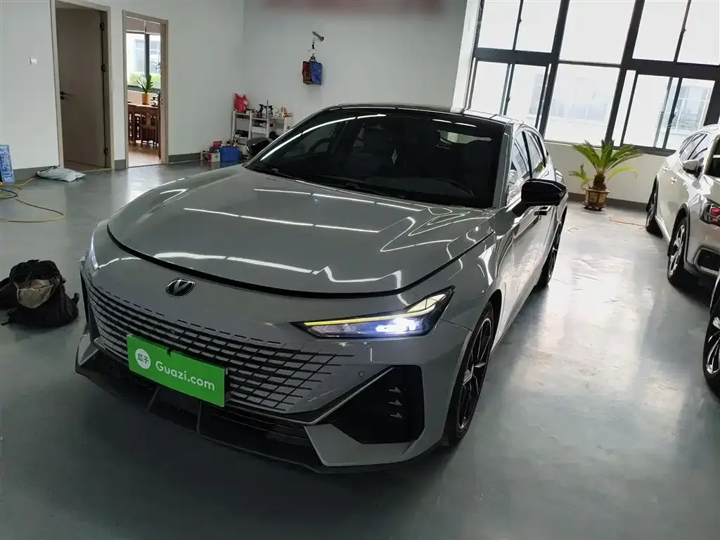 Changan UNI-V — фото 2