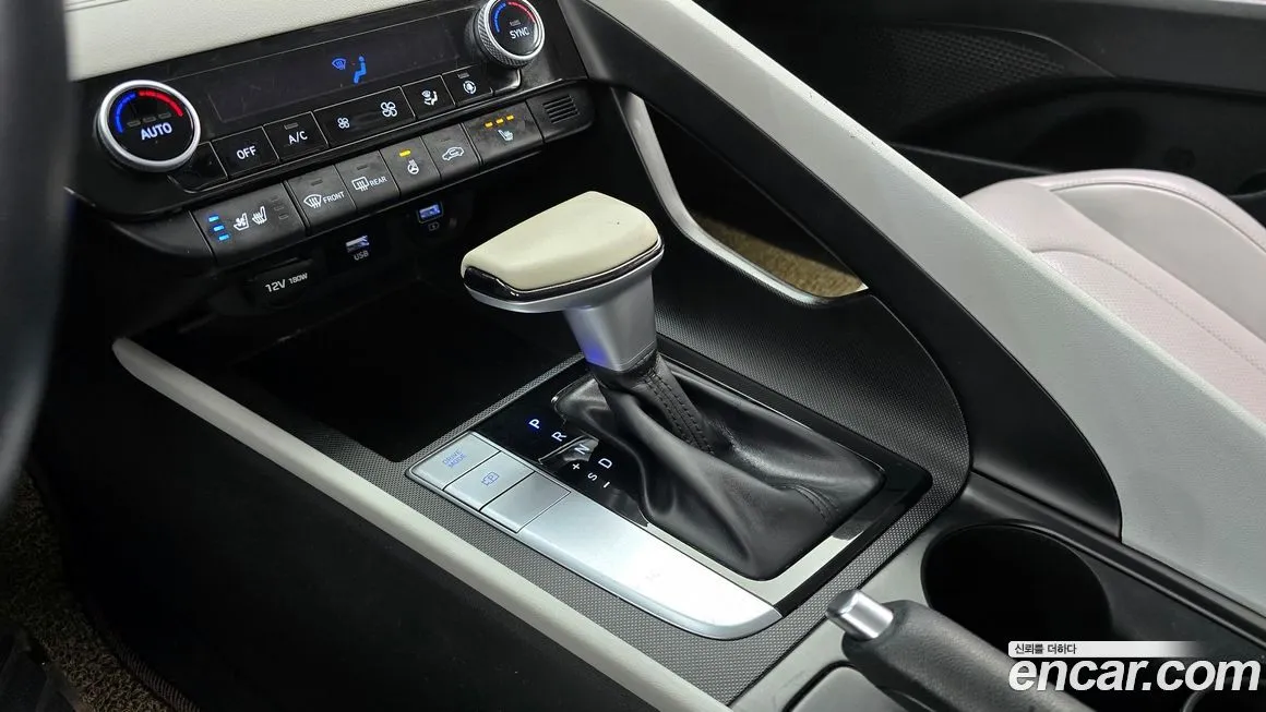 Hyundai AVANTE — фото 9