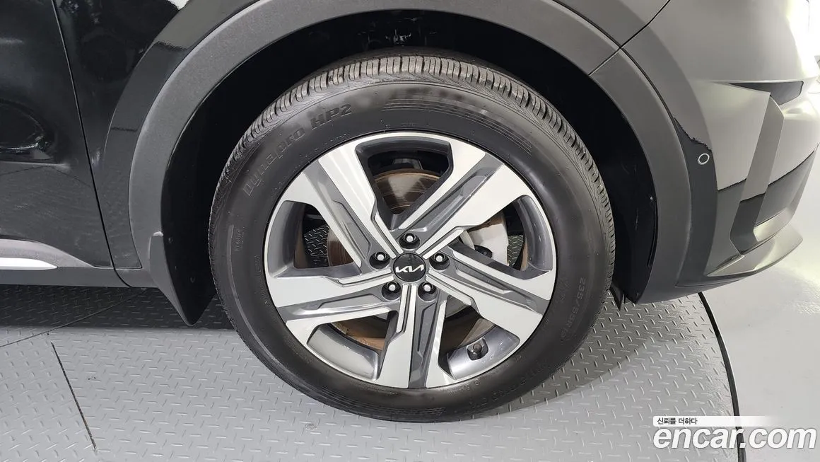 Kia Sorento — фото 5