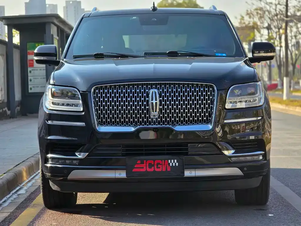 Lincoln Navigator — фото 2