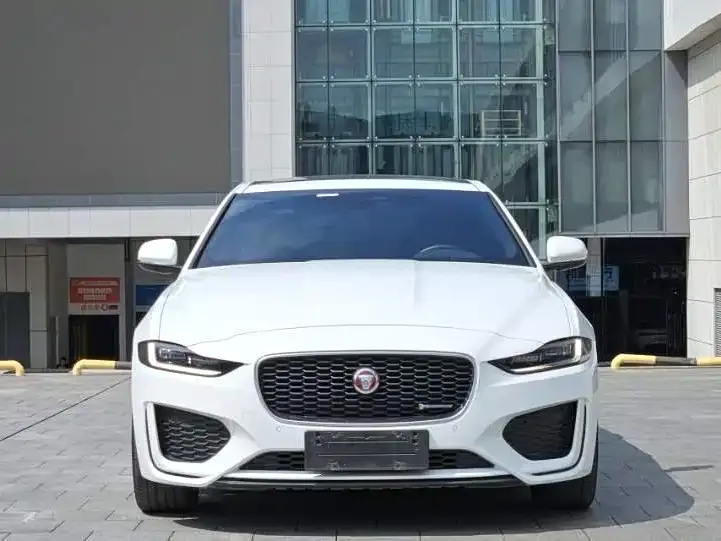 Jaguar XEL — фото 2