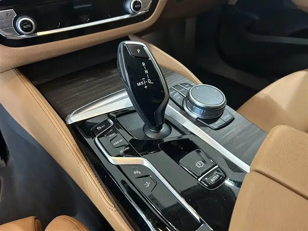 BMW 6 Series GT — фото 9