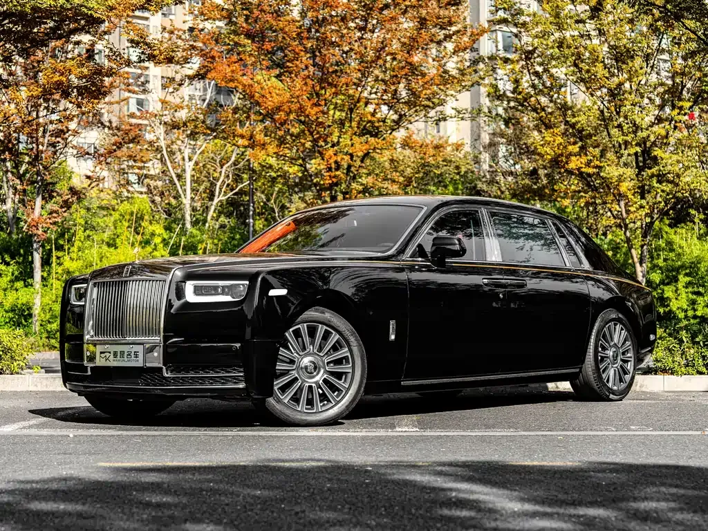Rolls-Royce Phantom — фото 1