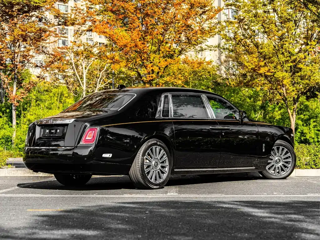 Rolls-Royce Phantom — фото 6