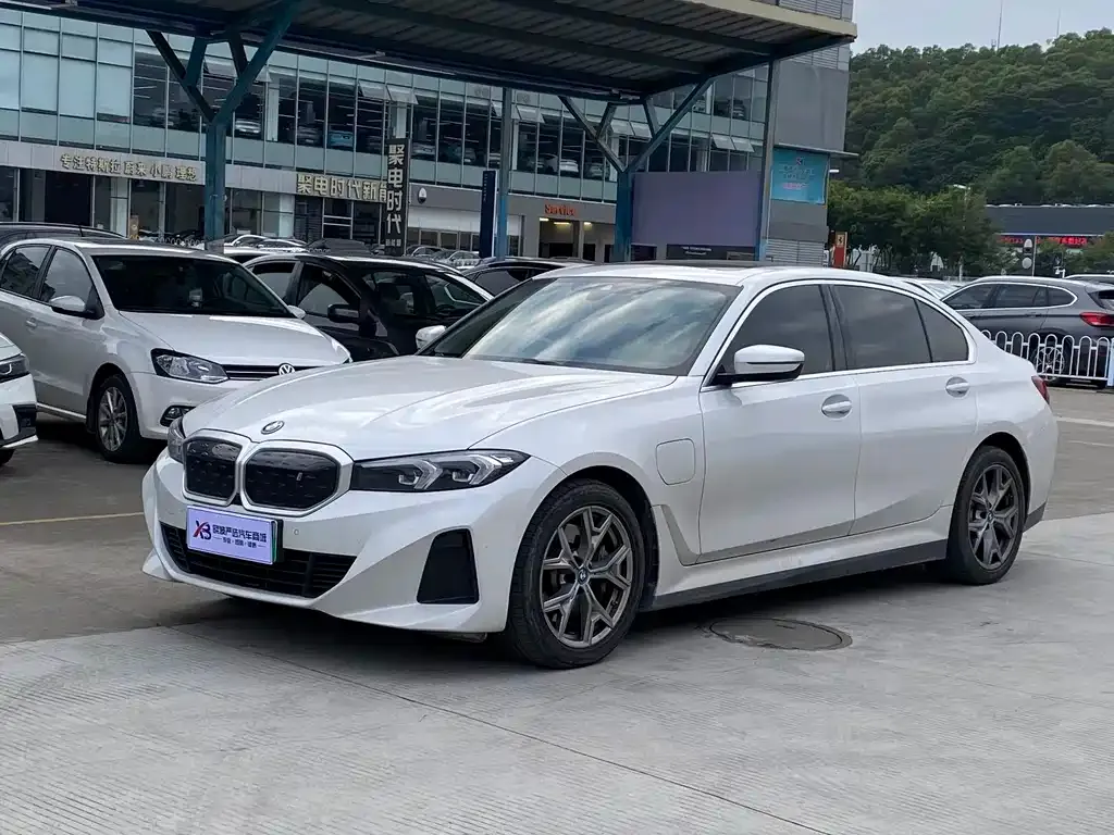 BMW i3 — фото 1