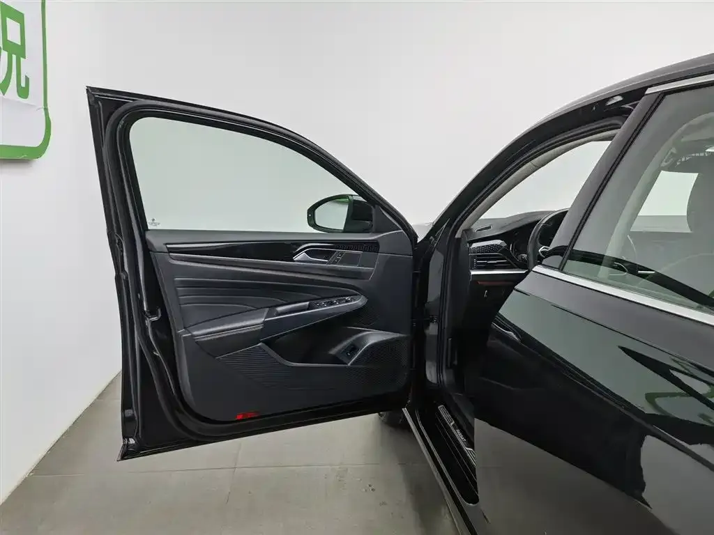 Volkswagen Passat — фото 8