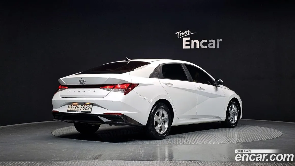 Hyundai AVANTE — фото 2