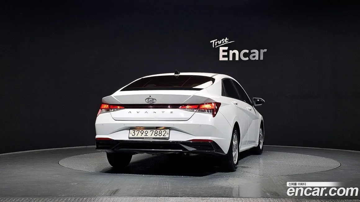 Hyundai AVANTE — фото 4